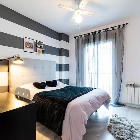 Capital Next To Albaicin, Free Parking Appartement