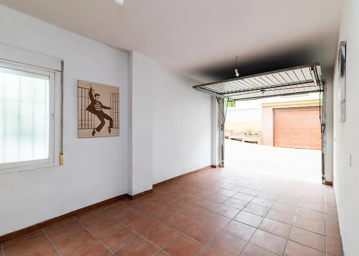 Capital Next To Albaicín, Free Parking Granada